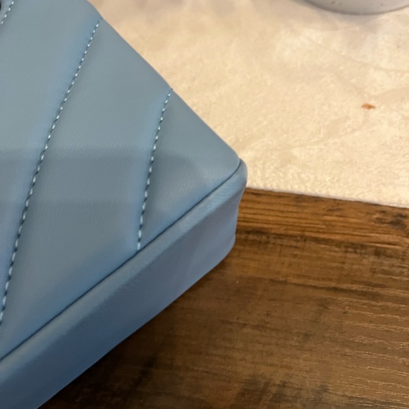 Kurt Geiger Light Blue Quilted Shoulder Bag - Picture 14 of 16